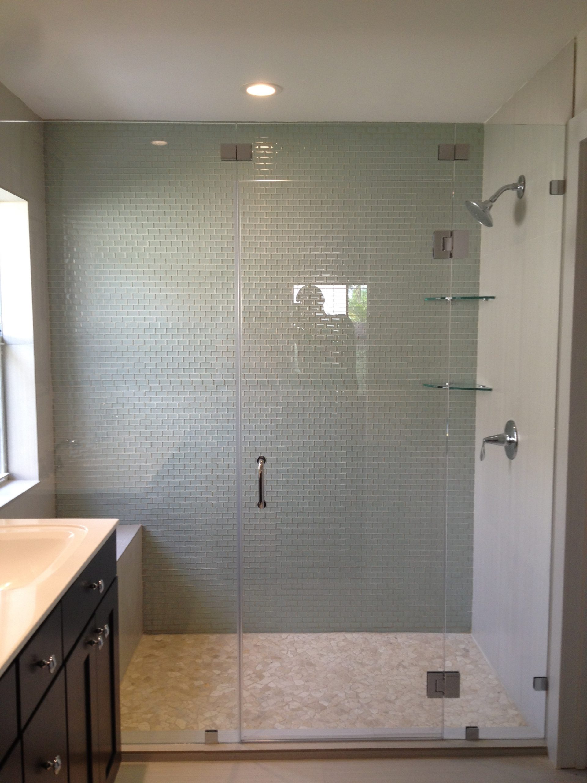 Frameless Shower Doors: Sleek, Modern Bathroom Solutions for Walk In Shower For Small Spaces
